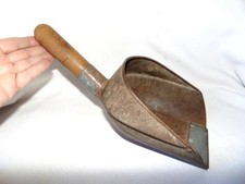 Antigo Grande Primitivo Industrial MADEIRA DE METAL Grão Alimentos SCOOP, Ferramenta de Celeiro de Fazenda comprar usado  Enviando para Brazil