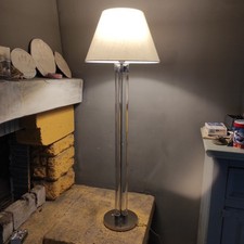 Beau petit lampadaire d'occasion  Ferrières-en-Gâtinais