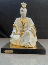 Statua porcellana edoardo usato  Melzo