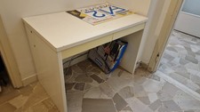 Scrivania bianca con usato  Milano