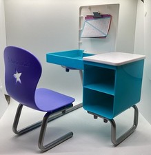 Usado, Conjunto escolar 2015 American Girl Truly Me mesa flip top com calendário de mesa de horários comprar usado Usado, Conjunto escolar 2015 American Girl Truly Me mesa flip top com calendário de mesa de horários comprar usado  Enviando para Brazil