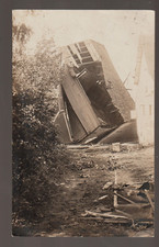 Usado, Watertown SOUTH DAKOTA RPPC c1910 TIPPED OVER BARN Cyclone Twister TORNADO SD comprar usado  Enviando para Brazil