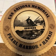 Placa de tributo USS ARIZONA PEARL HARBOR Hawaii Memorial corte a laser MUITO BOA comprar usado Placa de tributo USS ARIZONA PEARL HARBOR Hawaii Memorial corte a laser MUITO BOA comprar usado  Enviando para Brazil