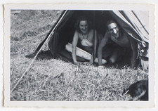 The tent young d'occasion  Expédié en Belgium