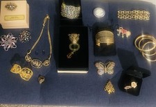 jewelry costume bundle for sale jewelry costume bundle for sale Milton