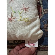 Travesseiro pequeno bordado Lilly Pulitzer comprar usado Travesseiro pequeno bordado Lilly Pulitzer comprar usado  Enviando para Brazil