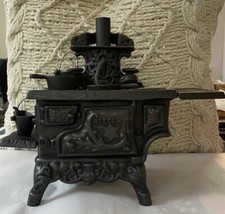 Vendedor Amostra RARO Conjunto Completo Sem Ferrugem Ferro Fundido Miniatura Fogão a Lenha Antigo comprar usado Vendedor Amostra RARO Conjunto Completo Sem Ferrugem Ferro Fundido Miniatura Fogão a Lenha Antigo comprar usado  Enviando para Brazil