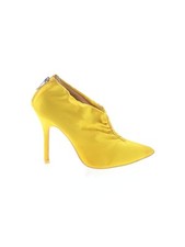 Assorted brands women for sale  Suwanee