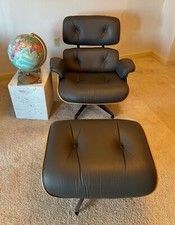 Authentic eames lounge d'occasion  Expédié en Belgium