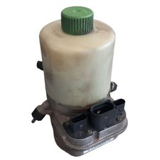 Pompa servosterzo elettrica usato  Pratola Peligna