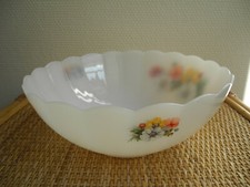 Plat saladier arcopal d'occasion Plat saladier arcopal d'occasion  Marans