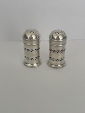 PAR DE SALEIROS DE PRATA ESTERLINA CONDIMENTO PIMENTA Miniatura Birmingham 1937 comprar usado  Enviando para Brazil