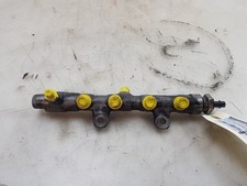 Używany, DYSTRYBUTOR PALIWA COMMON RAIL Peugeot Partner (EF/EU) 2021 9821399680 na sprzedaż  Wysyłka do Poland