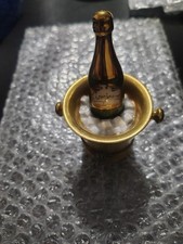 Caixa de bugigangas de porcelana francesa vintage limusine champanhe e balde, usado comprar usado Caixa de bugigangas de porcelana francesa vintage limusine champanhe e balde, usado comprar usado  Enviando para Brazil