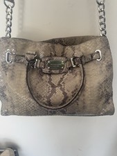 Usado, Bolsa de pele de cobra vintage Michael Kors alça de corrente + bolsa de pó original – autêntica comprar usado Usado, Bolsa de pele de cobra vintage Michael Kors alça de corrente + bolsa de pó original – autêntica comprar usado  Enviando para Brazil