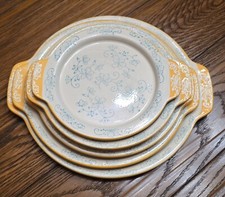 Juego de 5 platos de anidación de utensilios para horno Temptations azul floral encaje y adornos amarillos segunda mano  Embacar hacia Mexico