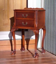 Vintage mahogany queen for sale  Holland
