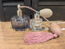 Lote de 2 frascos de perfume vintage atomizador bulbo rosa borla bege bulbo pertencer Celine D. comprar usado  Enviando para Brazil
