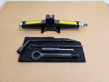 Kit de ferramentas e macaco de pneu sobressalente Hyundai Tucson 2016-2021 bolsa chave OEM #C303 comprar usado  Enviando para Brazil