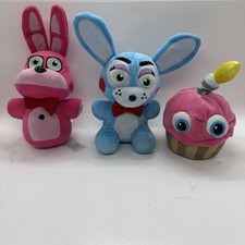 PACOTE Funko FNAF: Blue Bonnie/Cupcake/Coelhinho Rosa Hot Topic Exclusivo 2016 -10” comprar usado  Enviando para Brazil