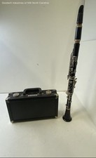 Usado, Clarinete Vito Reso-Tone 3 com estojo rígido comprar usado Usado, Clarinete Vito Reso-Tone 3 com estojo rígido comprar usado  Enviando para Brazil
