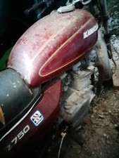 Kawasaki 750 ricambi usato  Roma