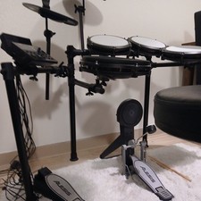 Alesis nitro max for sale  Los Angeles