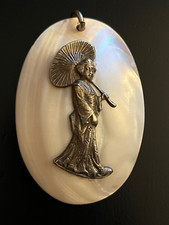 Pendentif vintage nacre d'occasion  Reims