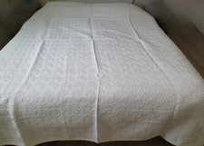 Couvre lit plaid d'occasion  Saint-Just-Saint-Rambert