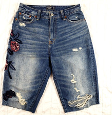 Bermuda jeans Abercrombie Fitch feminina tamanho 0 bordada desgastada comprar usado  Enviando para Brazil