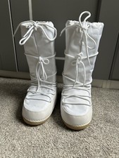 White snow boots for sale  MANCHESTER