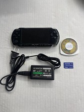 Psp slim console d'occasion  Expédié en Belgium