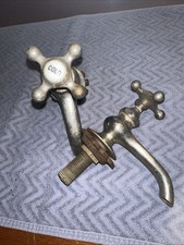 Usado, Torneira de latão antiga banheira porcelana quente/fria incrustada pia de fazenda stebbing comprar usado Usado, Torneira de latão antiga banheira porcelana quente/fria incrustada pia de fazenda stebbing comprar usado  Enviando para Brazil