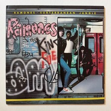 RAMONES Subterranean Jungle - Vinyl LP Sire 1-23800 Inner Sleeve Punk comprar usado RAMONES Subterranean Jungle - Vinyl LP Sire 1-23800 Inner Sleeve Punk comprar usado  Enviando para Brazil