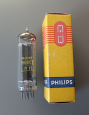 Valvola ey82 philips usato  Vo