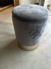 Banco de veludo cinza otomano Mid Century Hollywood Regency com base dourada, usado comprar usado  Enviando para Brazil