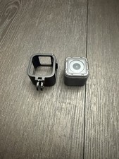 Câmera de vídeo de ação GoPro Hero 5 sessões com estojo protetor comprar usado Câmera de vídeo de ação GoPro Hero 5 sessões com estojo protetor comprar usado  Enviando para Brazil