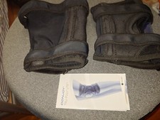 Pair donjoy tru for sale  LONDON