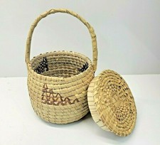 Cesta de tecido africano feita à mão com tampa e alça 7"' x 6" comprar usado Cesta de tecido africano feita à mão com tampa e alça 7"' x 6" comprar usado  Enviando para Brazil