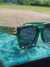 Lunettes soleil louis d'occasion  Trouy