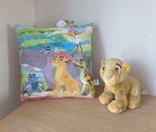 Coussin décoratif peluche d'occasion  Villers-Cotterêts