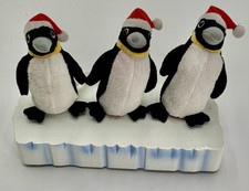 Véspera de Natal por Santa's Best Penguins Trio comprar usado  Enviando para Brazil