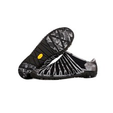 Vibram scarpe sportive usato  Montecatini Terme