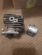 Cilinder and piston d'occasion  Expédié en Belgium