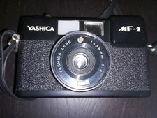 Yashica fotocamera analogica usato  Genova