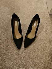 Black suede court for sale  STRATFORD-UPON-AVON
