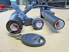 Kit serrature aprilia usato  Asti