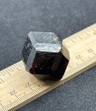 Lovely rough garnet for sale  Camino