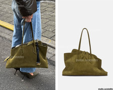 The attico irregular usato The attico irregular usato  Spedire a Italy