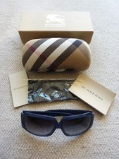 Paire lunettes soleil d'occasion  Paris XVIII